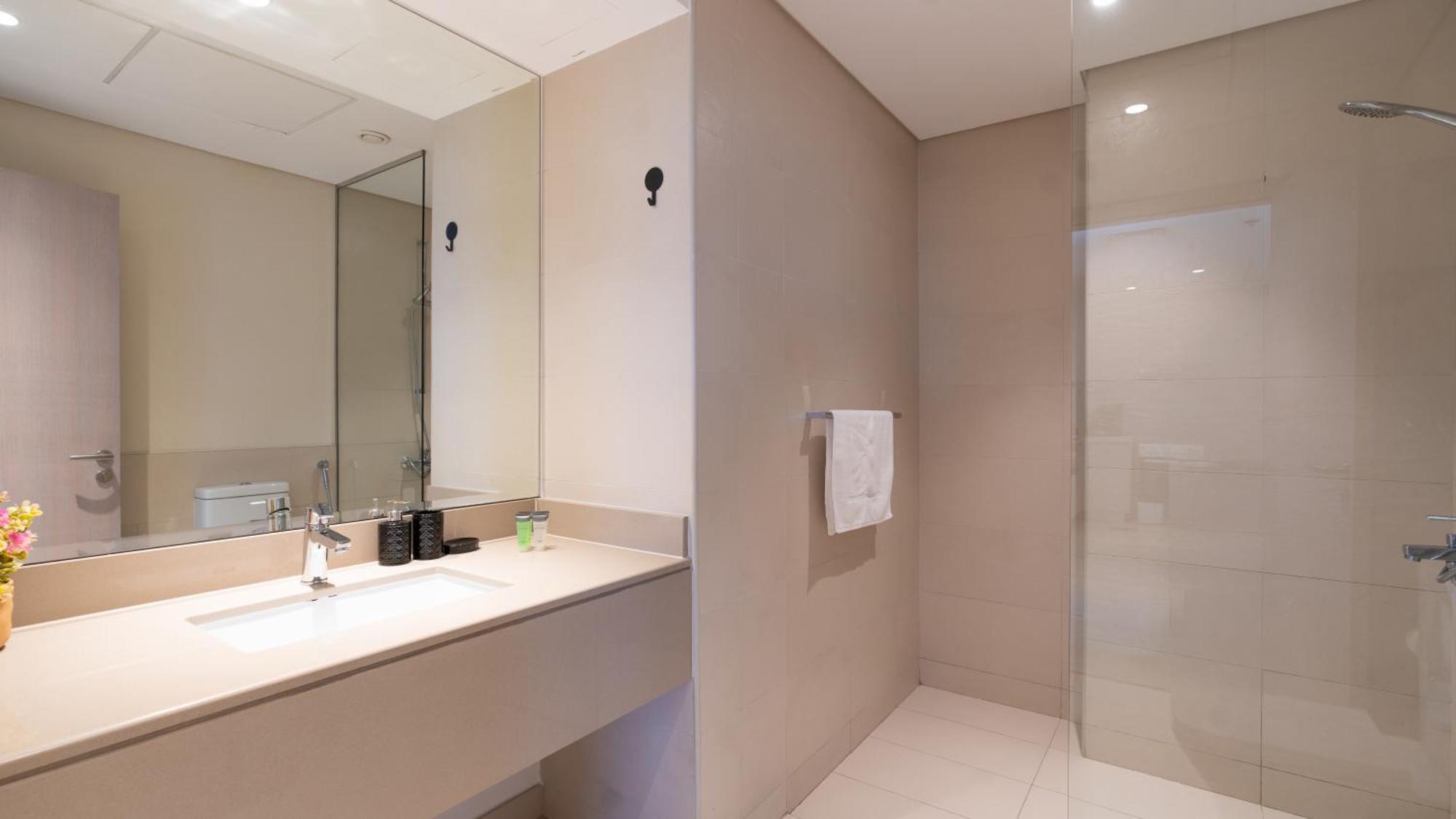 Apartamento 1br Heaven In Yas Waterworld Yas Bay *